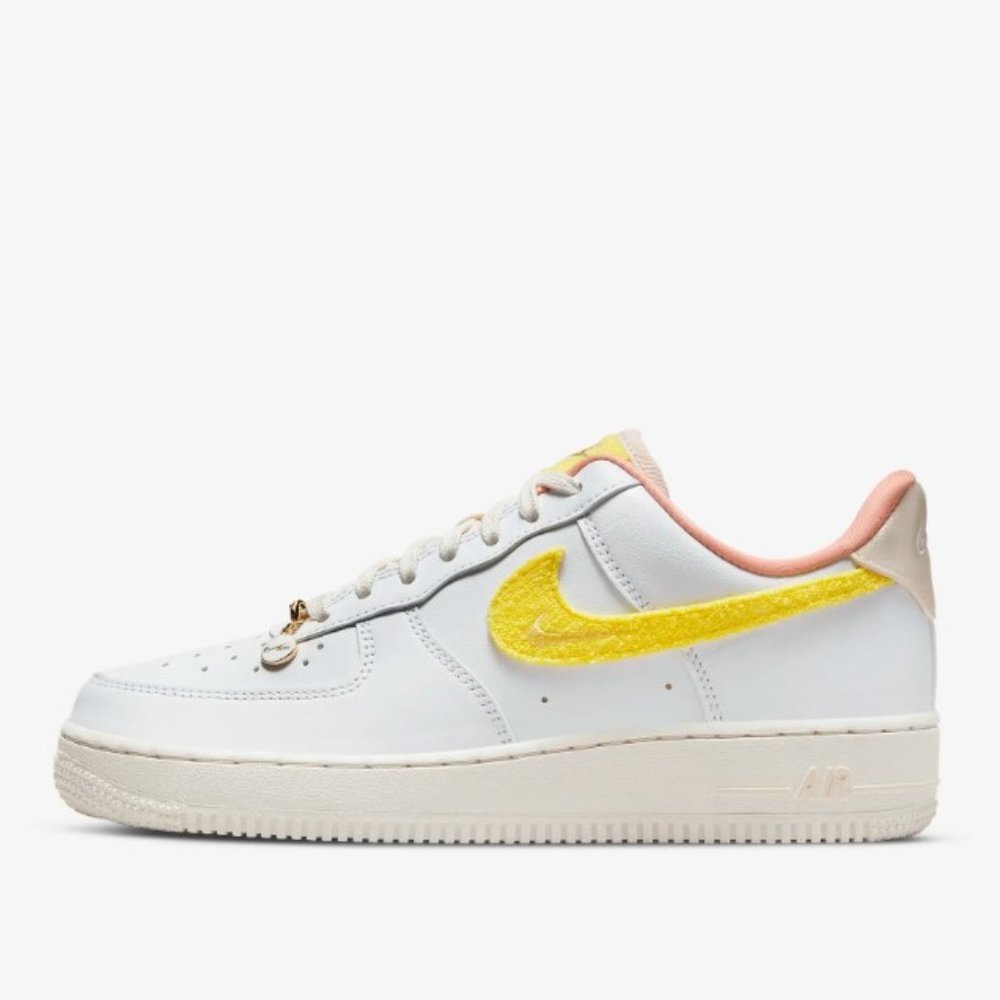 Nike Air Force 1 '07 LX